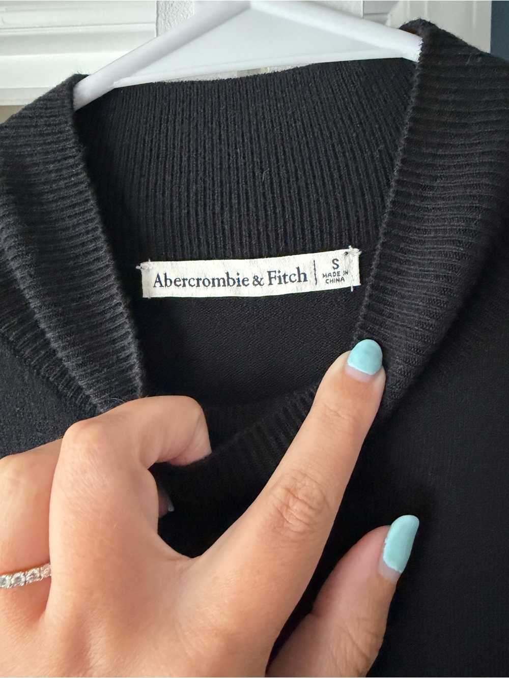 Abercrombie & Fitch Black Long Sleeve Knit Dress - Picture 3 of 3